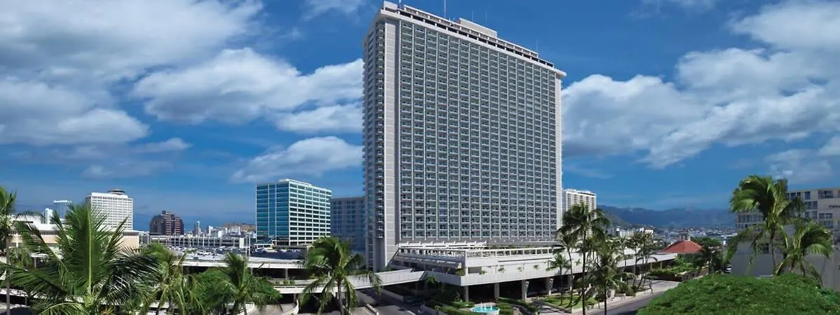 Ocean View Studio W Balcony 2318 Honolulu
