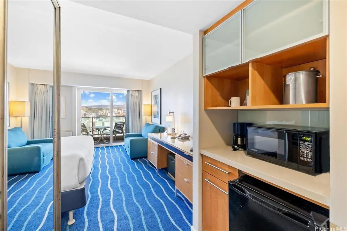 Ocean View Studio W Balcony 2318 Honolulu ABD